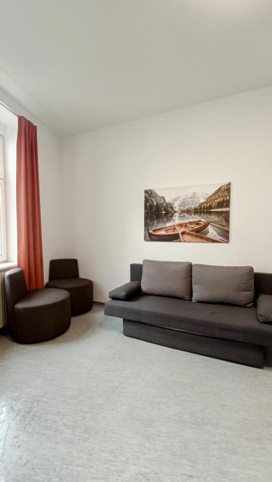 Near Schoenbrunn - Economy Rooms In Shared Apartment At Meidling Train Station Vienne Extérieur photo