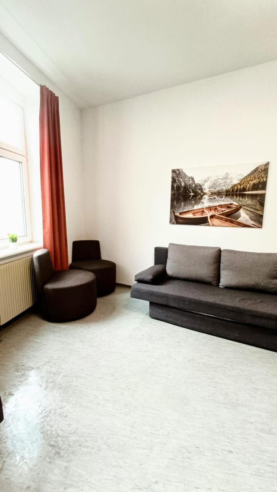 Near Schoenbrunn - Economy Rooms In Shared Apartment At Meidling Train Station Vienne Extérieur photo