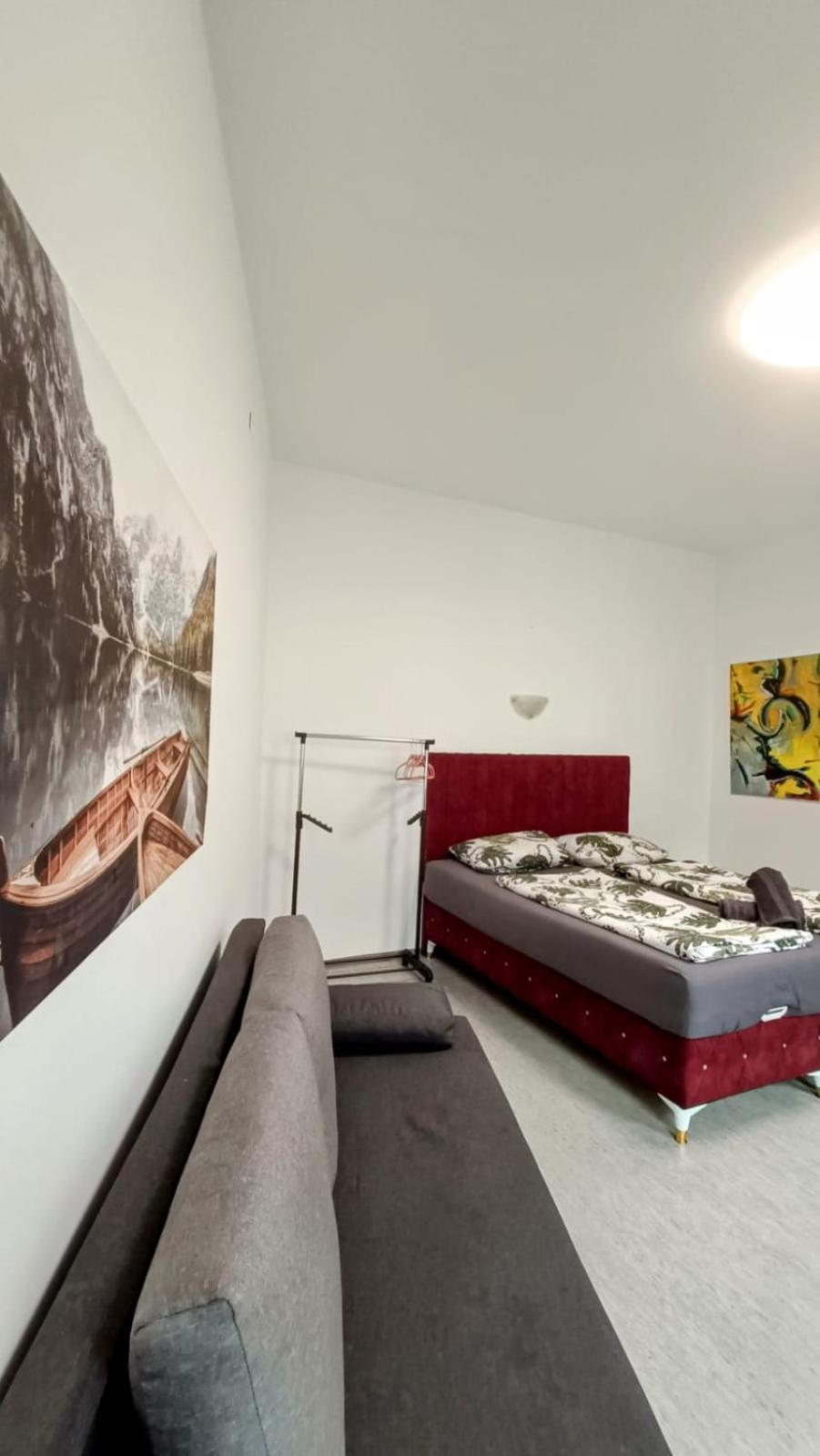 Near Schoenbrunn - Economy Rooms In Shared Apartment At Meidling Train Station Vienne Extérieur photo