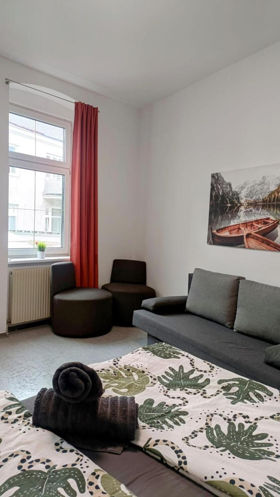 Near Schoenbrunn - Economy Rooms In Shared Apartment At Meidling Train Station Vienne Extérieur photo