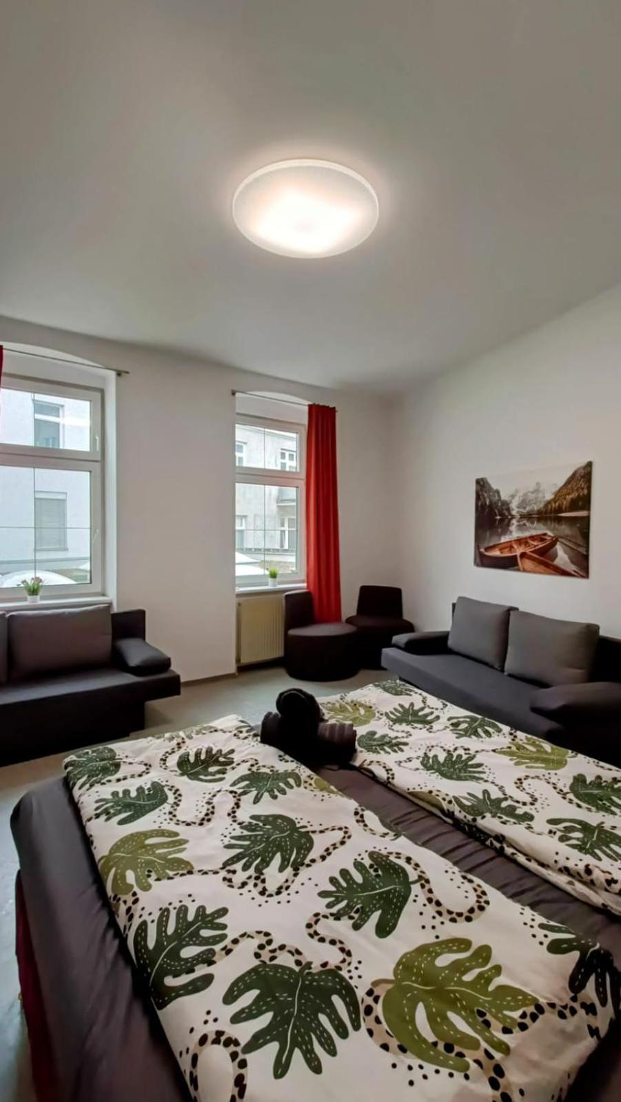 Near Schoenbrunn - Economy Rooms In Shared Apartment At Meidling Train Station Vienne Extérieur photo