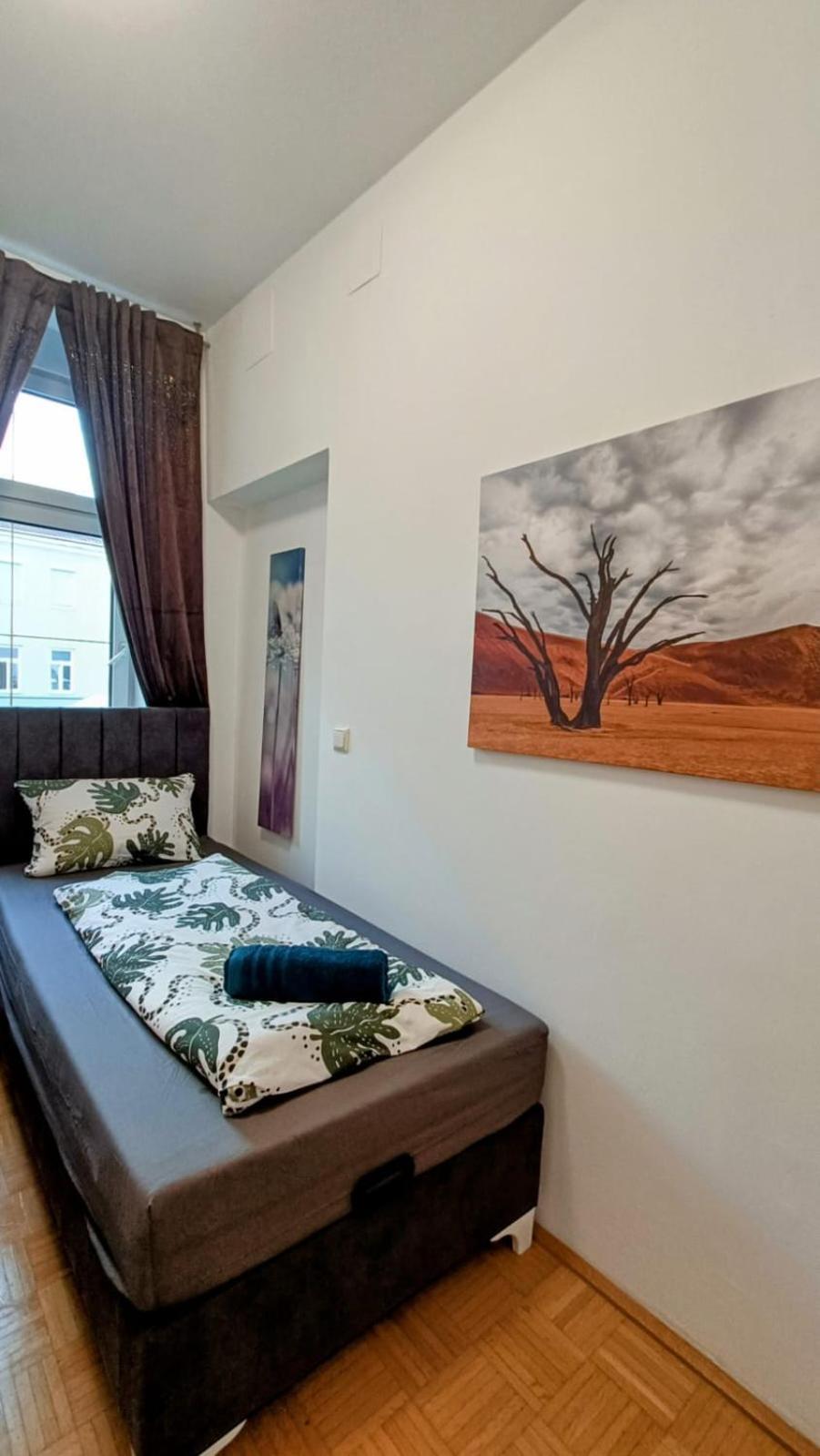 Near Schoenbrunn - Economy Rooms In Shared Apartment At Meidling Train Station Vienne Extérieur photo