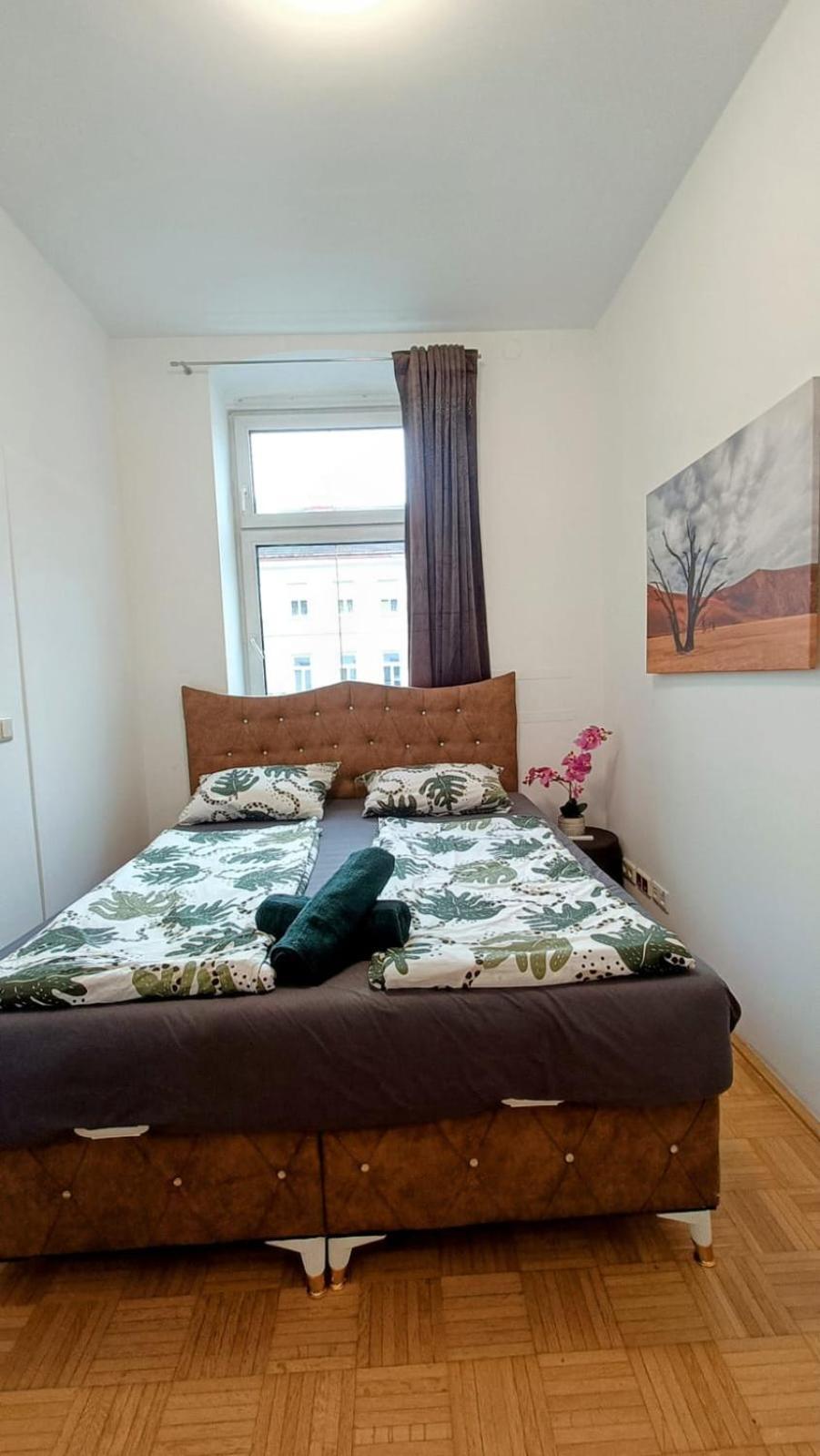 Near Schoenbrunn - Economy Rooms In Shared Apartment At Meidling Train Station Vienne Extérieur photo
